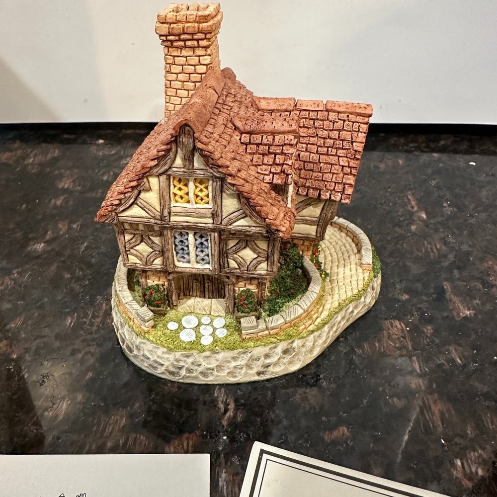 RETIRED David Winter Cottages The Hall 1993 John Hine Hand Painted Collectible